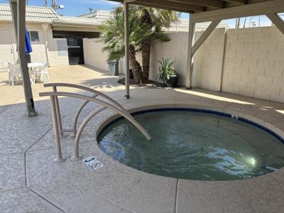 Photo 5 of 5 of home located at 7300 N 51st Ave Lot C-230 Glendale, AZ 85301
