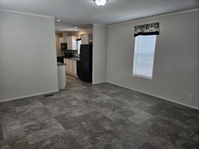 Photo 4 of 34 of home located at 11789 Cascade Circle #77 Romeo, MI 48065