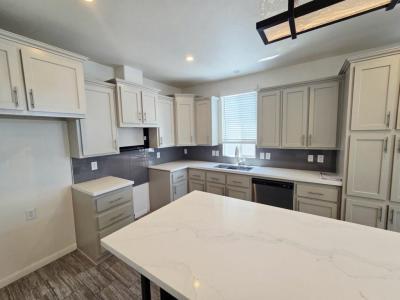 Photo 5 of 15 of home located at 8700 E University Dr Lot 3331 Mesa, AZ 85207