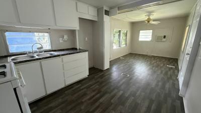 Photo 3 of 7 of home located at 3 W Main St Mount Dora, FL 32757