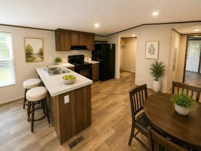 Photo 5 of 17 of home located at 21 Tower Manor Cir W Auburndale, FL 33823