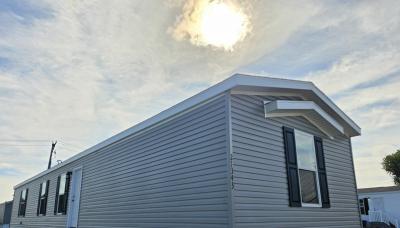 Mobile Home at 21343 Chevalier, Site #765 Macomb, MI 48044