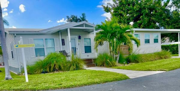 1999 Homes of Merit Mobile Home For Sale