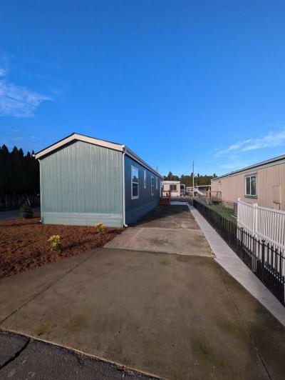 Photo 4 of 20 of home located at 4882 Lancaster Dr NE Sp. #138 Salem, OR 97305