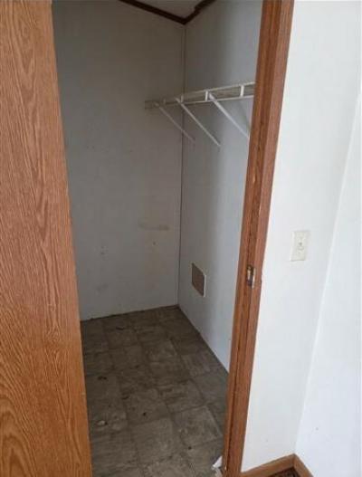 Photo 5 of 16 of home located at 328 W. 53rd St. #45 Anderson, IN 46016