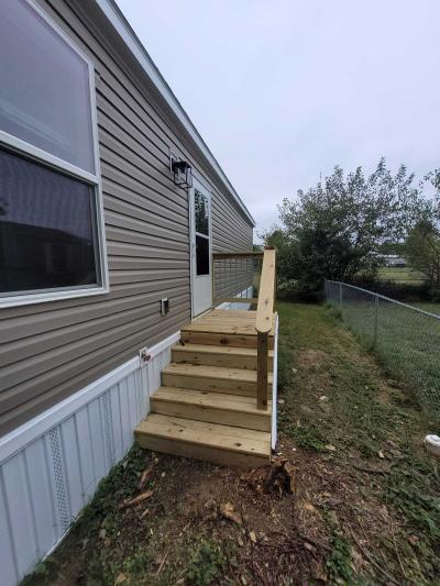 Photo 3 of 17 of home located at 3416 Kramers Ln #69 Louisville, KY 40216