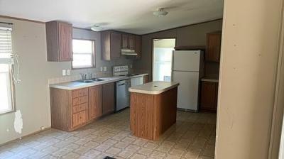 Photo 5 of 13 of home located at 895 Tubbs Road Benton, KY 42025