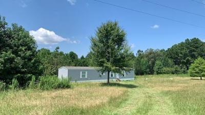 Photo 3 of 14 of home located at 201 County Road 87 Bremen, AL 35033