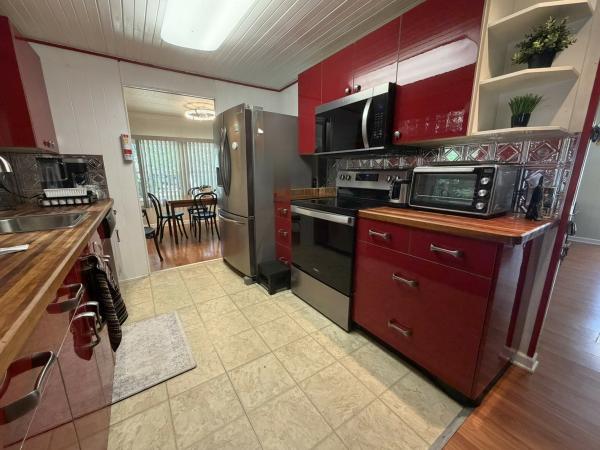 1973 Broadmore 16B3 Mobile Home