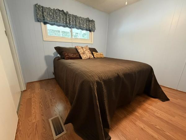 1973 Broadmore 16B3 Mobile Home