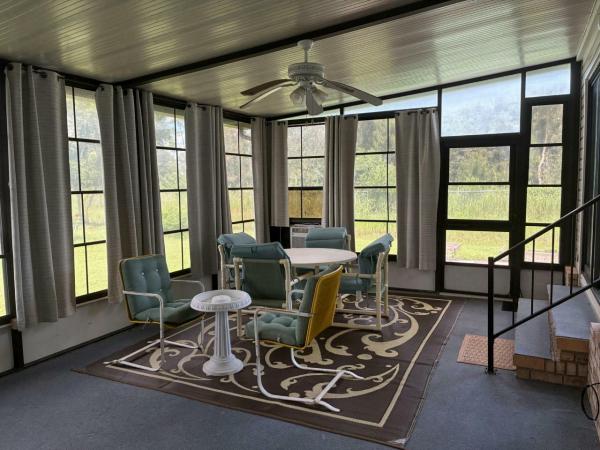 1990 Palm Harbor Manufactured Home
