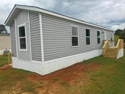 Mobile Home at 3608 Nobility Ln Lot Nob3608 Louisville, TN 37777