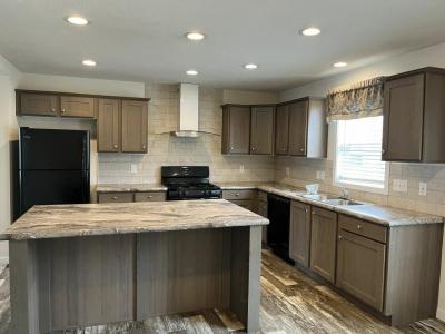 Photo 5 of 18 of home located at 146 Flamingo Drive Beecher, IL 60401