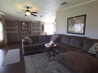 Photo 4 of 13 of home located at 160 Arianna Way Auburndale, FL 33823