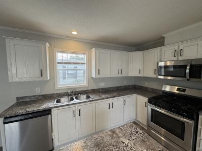 Photo 4 of 39 of home located at 2022 Marmoor Dr #26 Shelby Township, MI 48317