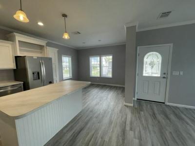 Photo 4 of 17 of home located at 137 East Sterling Way Leesburg, FL 34788