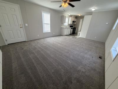 Photo 4 of 25 of home located at 38027 Leverette Clinton Township, MI 48038