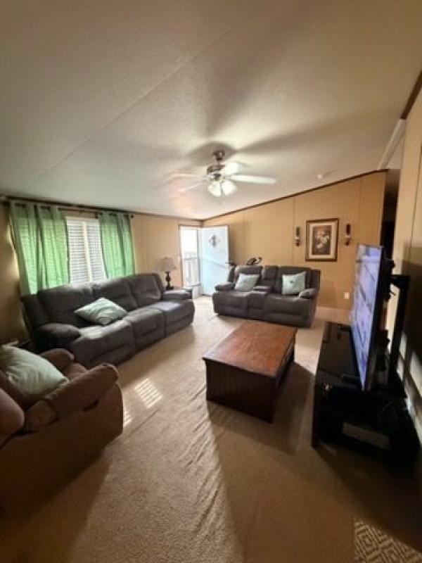 2011  Mobile Home For Sale