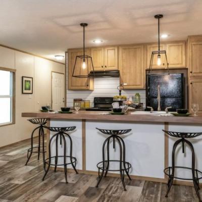 Photo 3 of 8 of home located at 2319 Greensburg Rd #36 Campbellsville, KY 42718