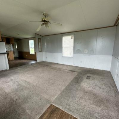 Photo 3 of 27 of home located at 105 Wahoo Drive New Bern, NC 28560