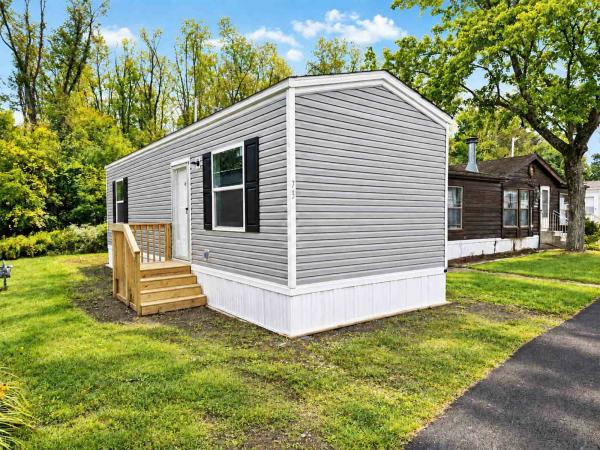 Photo 1 of 2 of home located at 6835 Richmond Rd. Lot 73 Solon, OH 44139