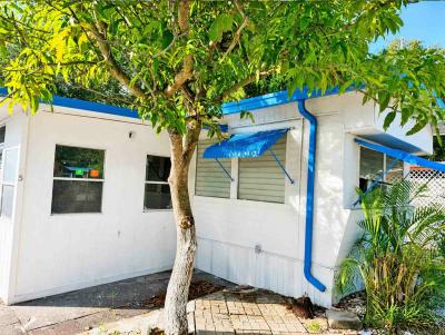 Photo 2 of 5 of home located at 5210 14th Street West Lot 55 Bradenton, FL 34207