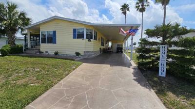 Mobile Home at 2001 Bayou Dr S Ruskin, FL 33570