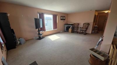 Photo 4 of 31 of home located at 11224 Nearbrook Ct South Lyon, MI 48178
