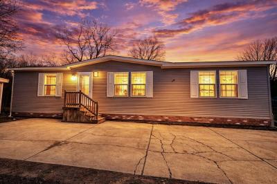 Mobile Home at 59175 Faye New Haven, MI 48048