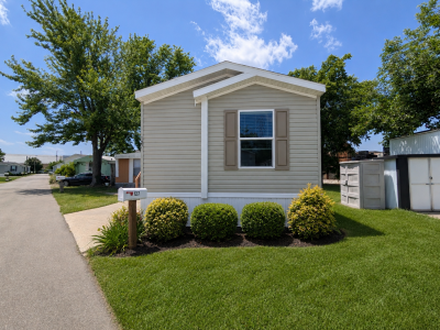 Mobile Home at 11800 Brookpark Road #0127 Cleveland, OH 44130