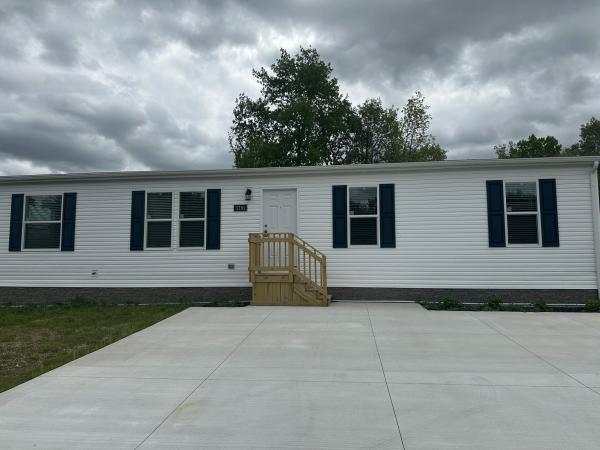 Photo 1 of 2 of home located at 3791 Shoreham Street Jackson, MI 49201