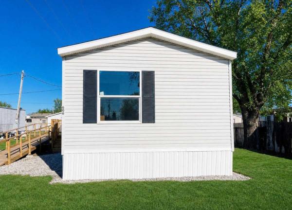 Photo 1 of 2 of home located at 606 3rd  Ave  NE Dilworth, MN 56529