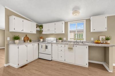 Photo 4 of 16 of home located at 2802 S. 5th Ave #42 Union Gap, WA 98903
