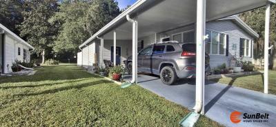 Photo 3 of 61 of home located at 1703 Indian Wells Avenue Ocala, FL 34472