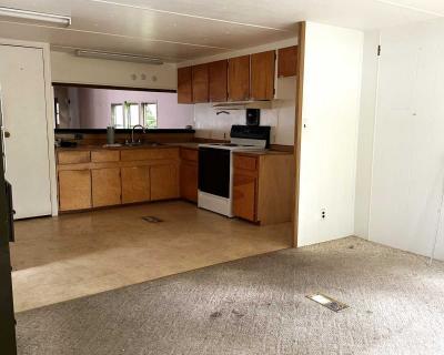 Photo 5 of 10 of home located at 89510 HWY 101 Sp. #12 Florence, OR 97439