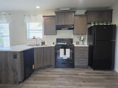 Mobile Home at 4550 Central Ave NE Hilltop, MN 55421