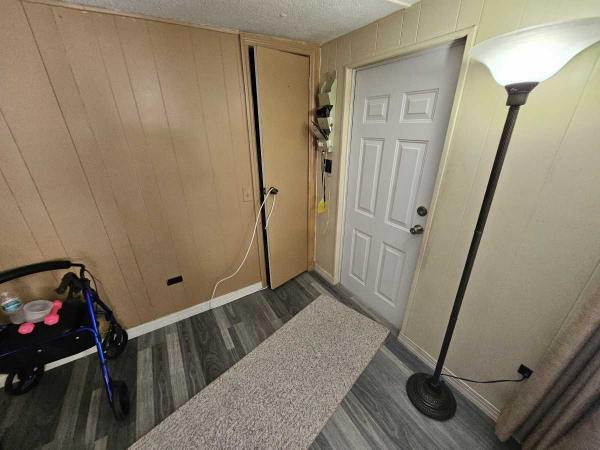 1980 Manufactured Home