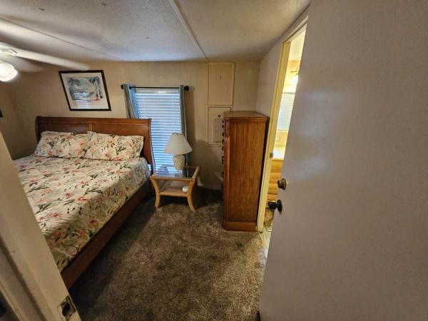 1980 Manufactured Home