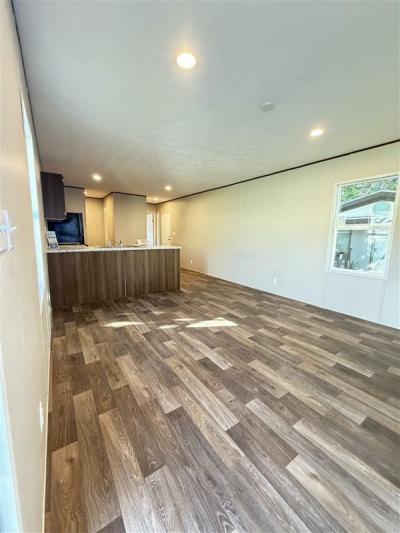 Photo 5 of 11 of home located at 3 Oaklawn Ln., Hutchins, Tx 75141 Hutchins, TX 75141