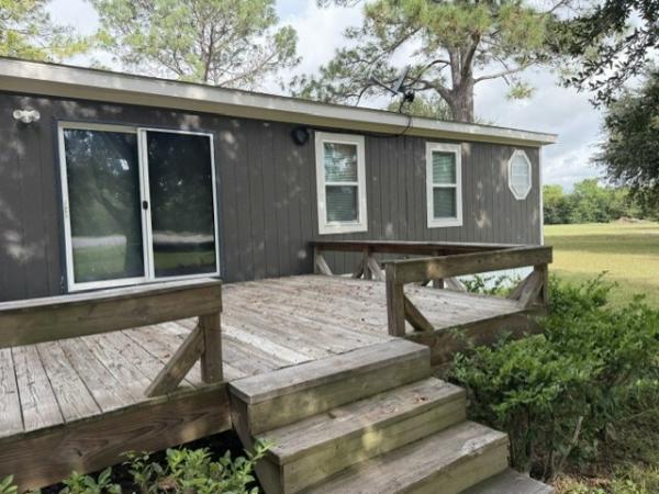 2002  Mobile Home For Sale