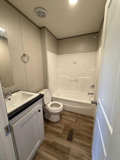Photo 5 of 6 of home located at 208 Red Gate Crossing Maynardville, TN 37807