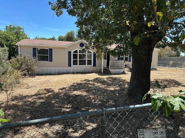 2001  Mobile Home For Sale