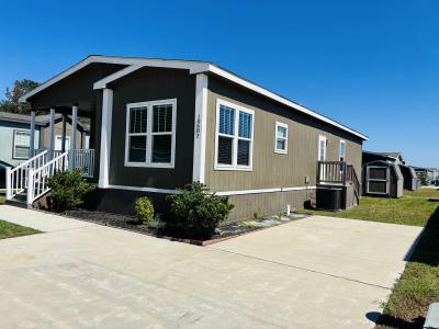 Photo 2 of 3 of home located at 10682 Rustling Dr Conroe, TX 77303