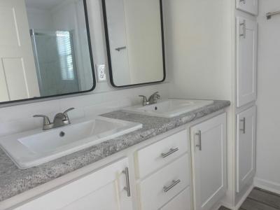 Photo 4 of 20 of home located at 4208 Queens Way Ellenton, FL 34222