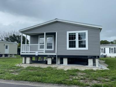 Photo 2 of 6 of home located at 1405 82nd Avenue, Site #191 Vero Beach, FL 32966