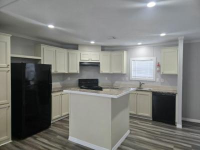Photo 4 of 6 of home located at 1123 Walt Williams Road #178 Lakeland, FL 33809