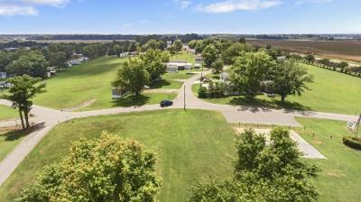 Photo 5 of 8 of home located at 10420 Us Hwy 31, #381 Tanner, AL 35671
