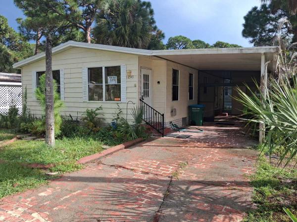 1985  Mobile Home For Sale