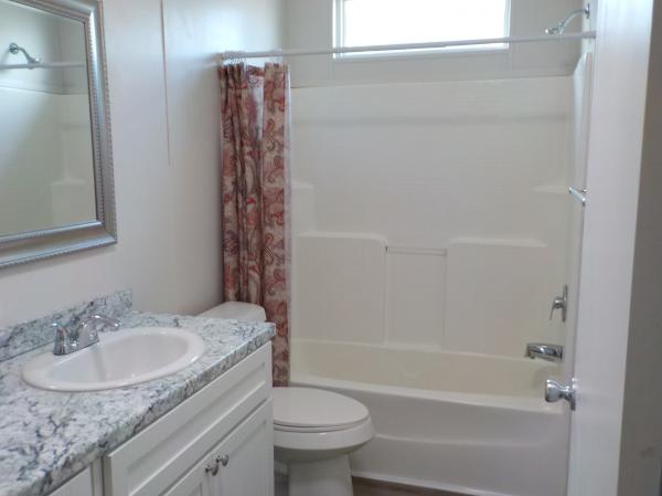 2010 Clayton 38HRZ28443AH11 Mobile Home