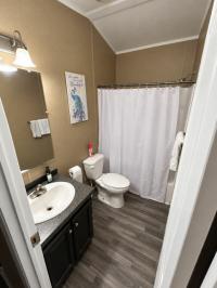 2014 Southern Energy Homes 45YES18602AH15 Mobile Home